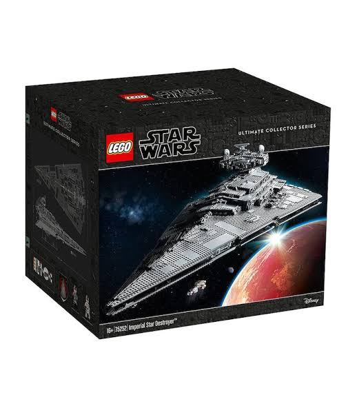 LEGO Star Wars UCS Imperial Star Destroyer 75252